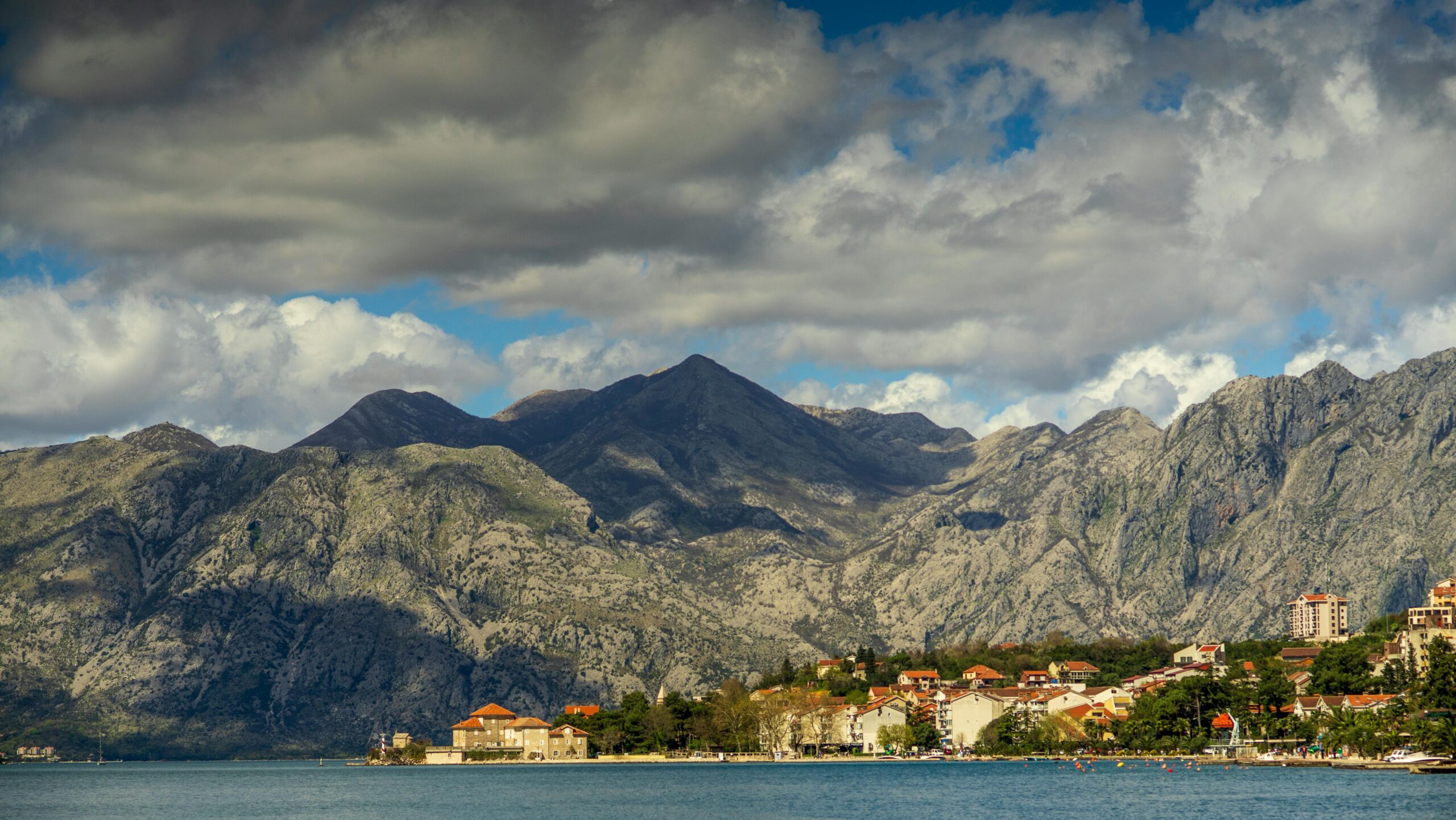 اليوم 5: سحر الطبيعة في باتومي (شلال ماخونسيتي) 