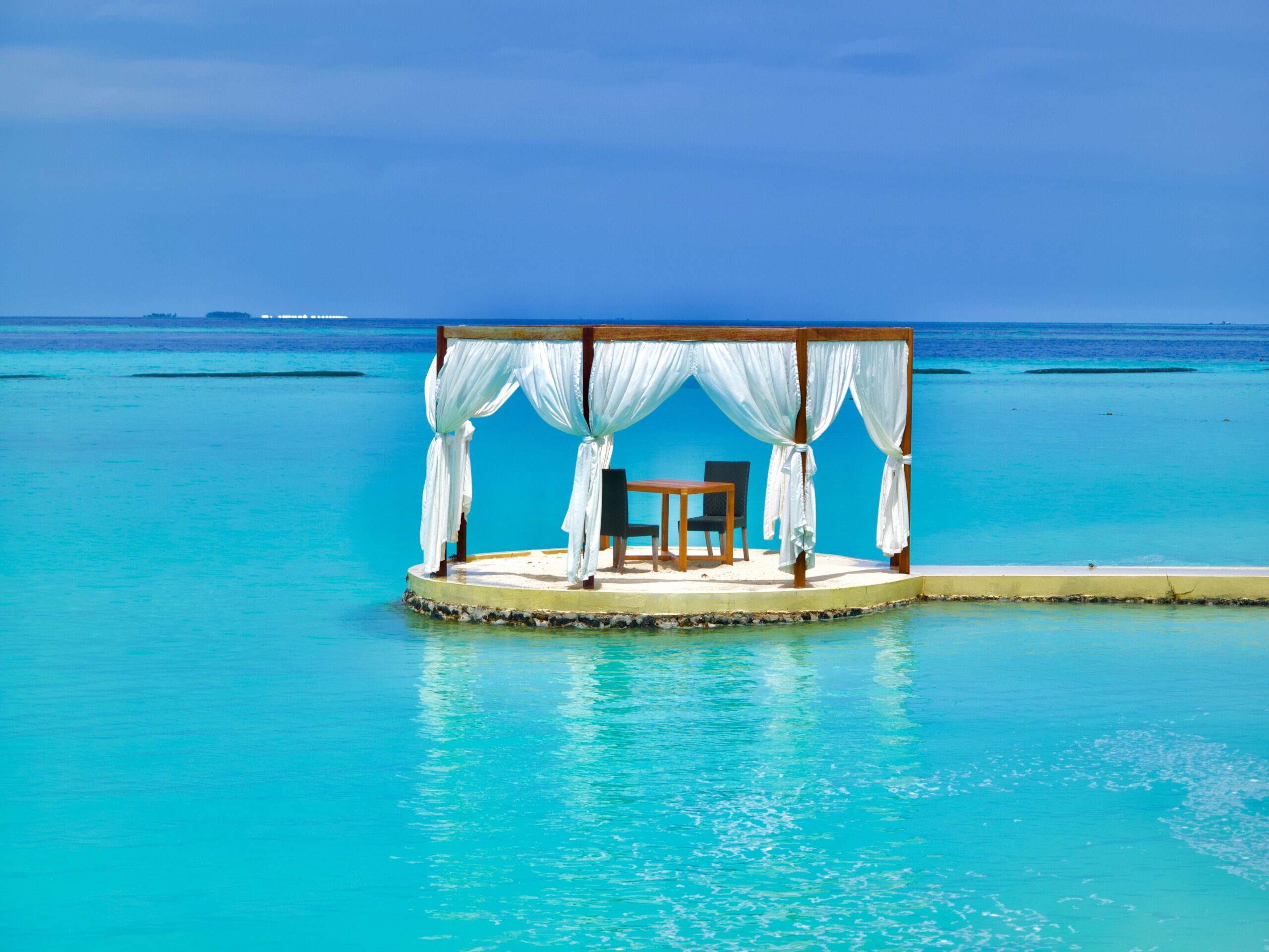 سحر المالديف: استرخاء ملكي في منتجع NOOE Maldives