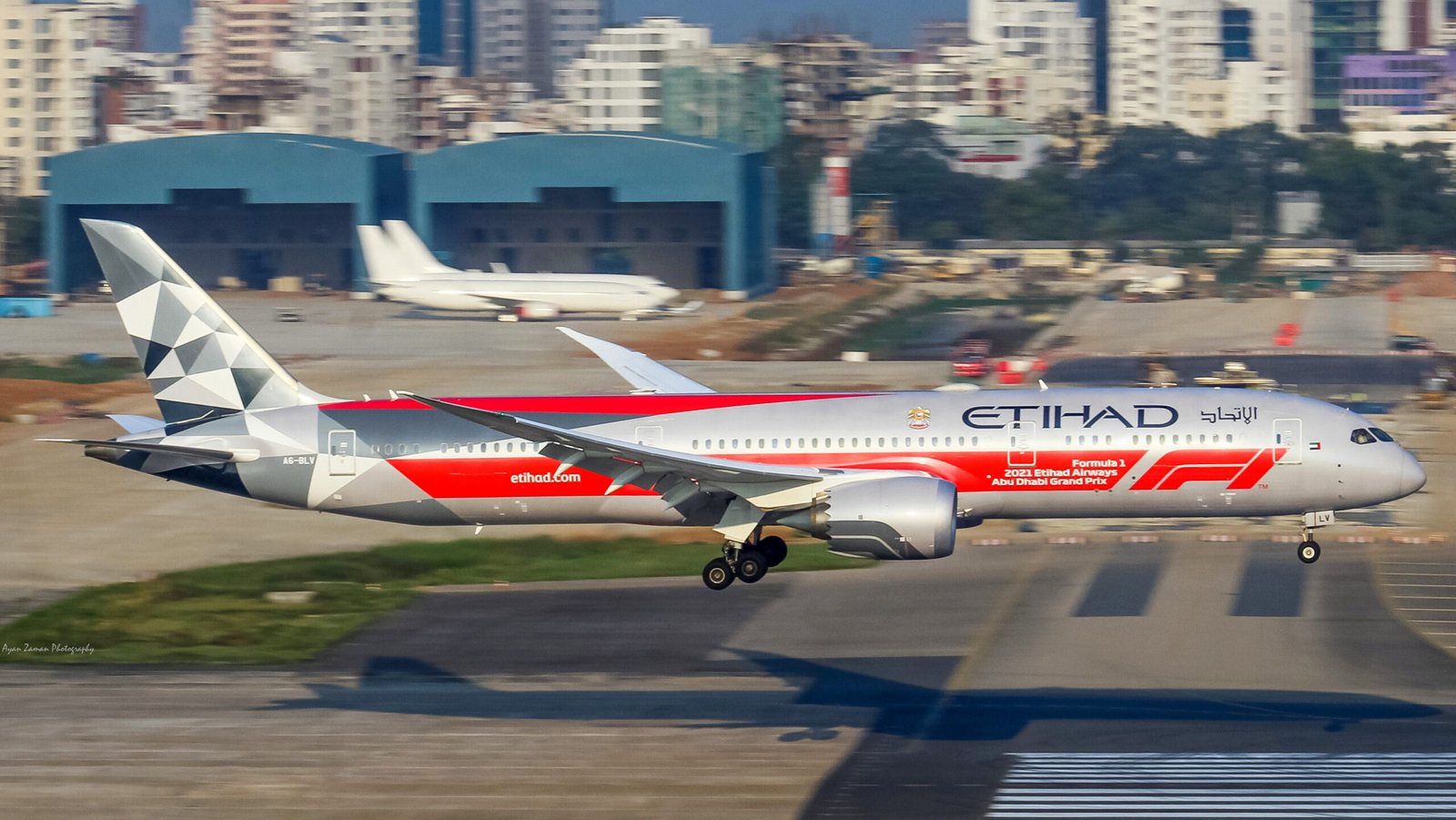 طائرة بوينغ 787 تابعة للاتحاد للطيران من دون أشخاص